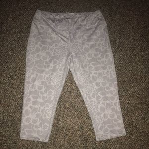 Zelos Women’s Curvy 3X Cropped Athletic Workout Leggings